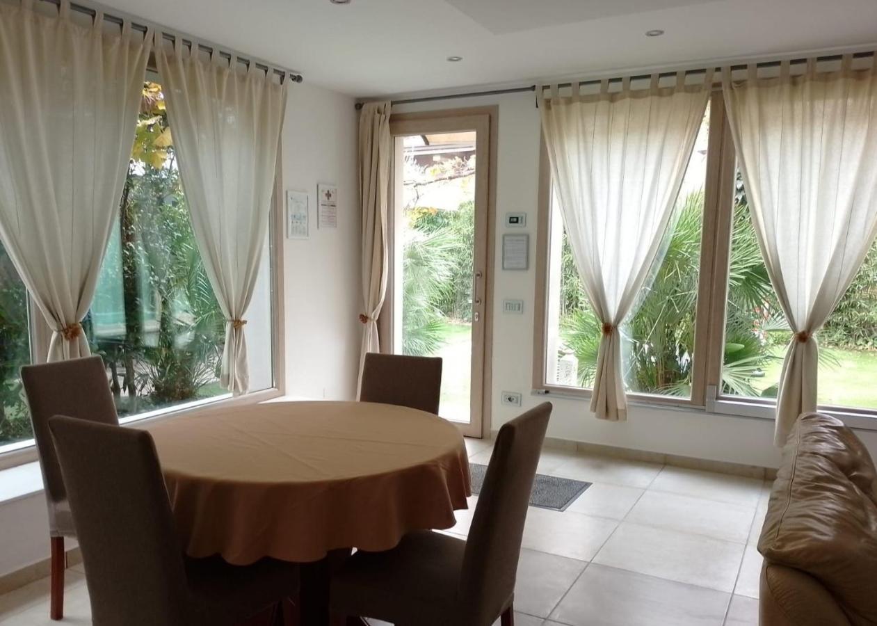 Suite Mimosa Con Piscina - Affitti Brevi Italia Sirmione Exterior photo