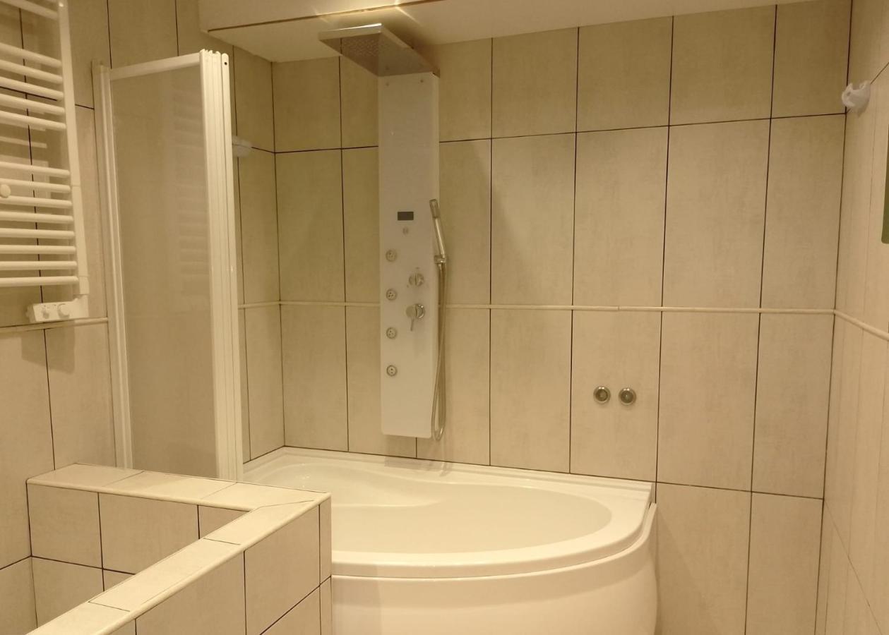 Suite Mimosa Con Piscina - Affitti Brevi Italia Sirmione Exterior photo